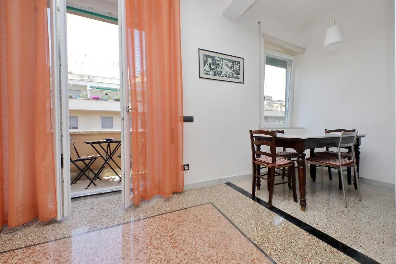 Silvano'S Home In Rome Italy